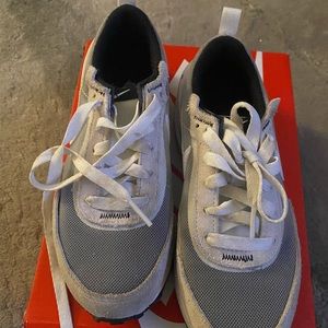 Nike waffle sneakers gently worn white and black size 1